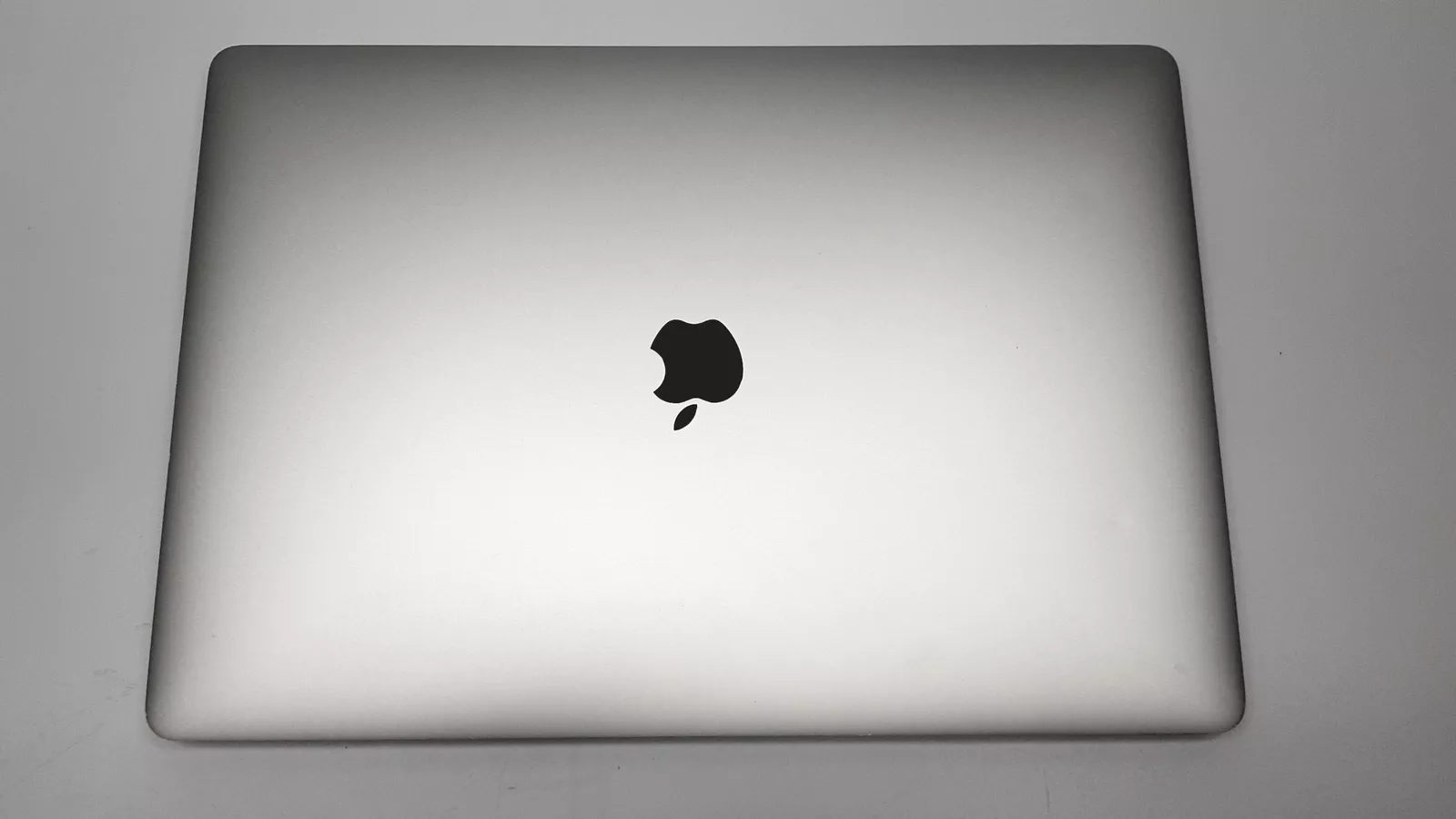 MacBook本体 MacBook Pro 2019 i7 15inch 16Gb Pro555X MacBook Pro 15-inch Core i7 2.6GHz 16GB / 555x / 256GB
